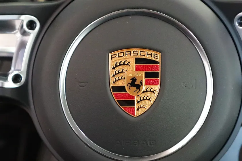 2023 Porsche Macan Exterior